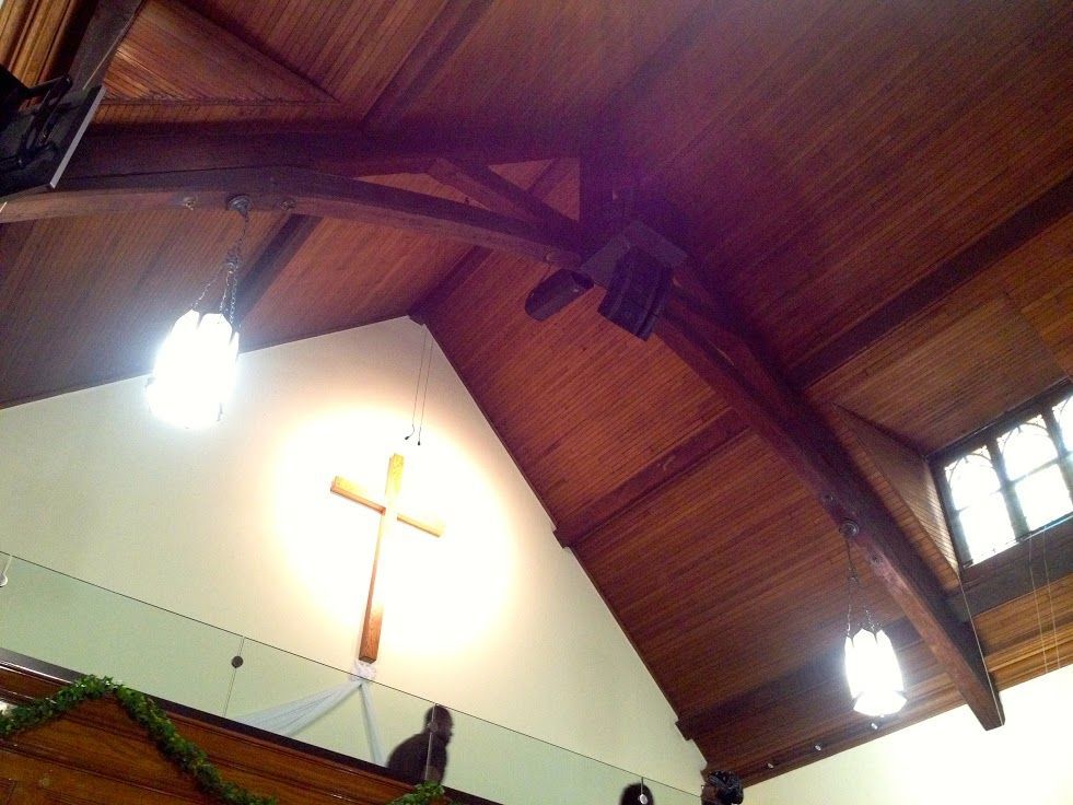 Close up of JBL-VRX Line Array Speaker